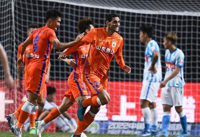 费莱尼解锁泰山进球荒：复出即建功这五个月很困难